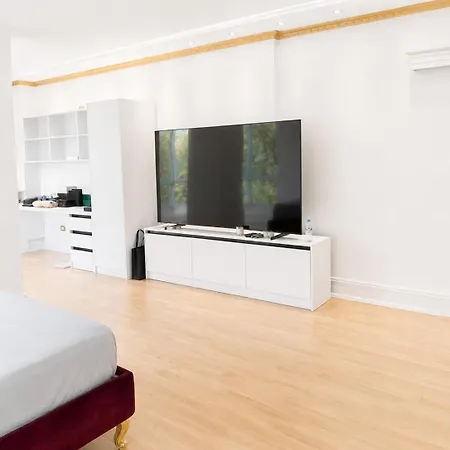 Luxury Executive In Blloku Appartement Tirana