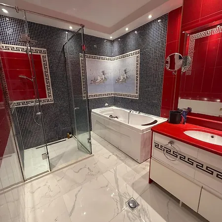 Luxury Executive In Blloku Tirana